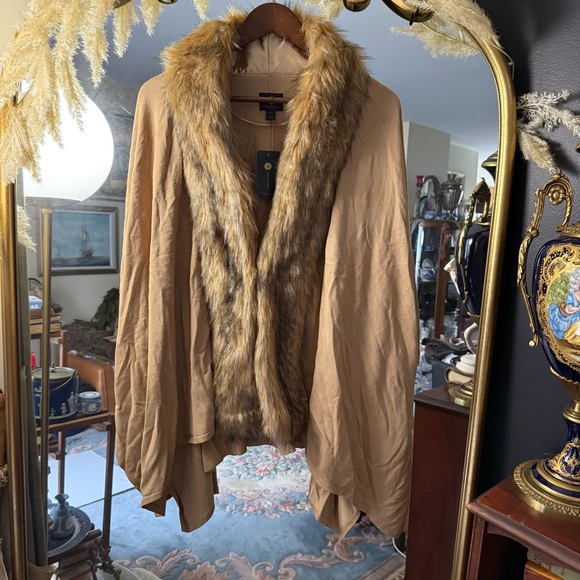 JM Collection Jackets & Blazers - JM Collection Tan Cape Shawl with Faux Fur Trim NWT